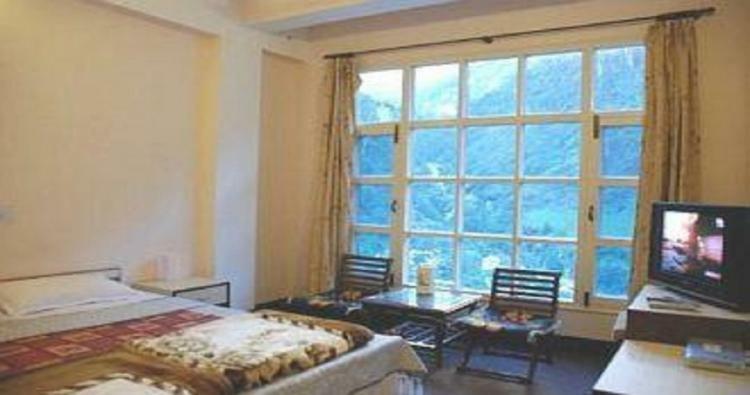 Hotel Bhagat Chamoli 객실 사진